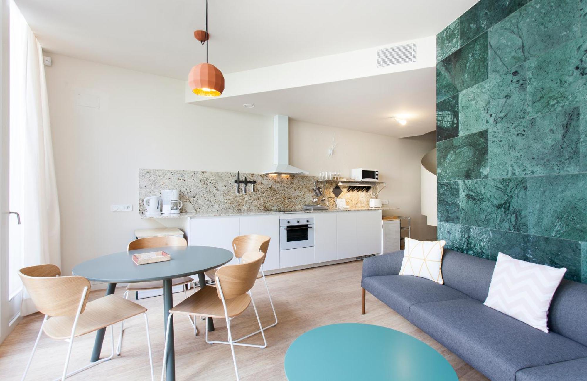 Aspasios City Oasis Apartments Barcelona Room photo